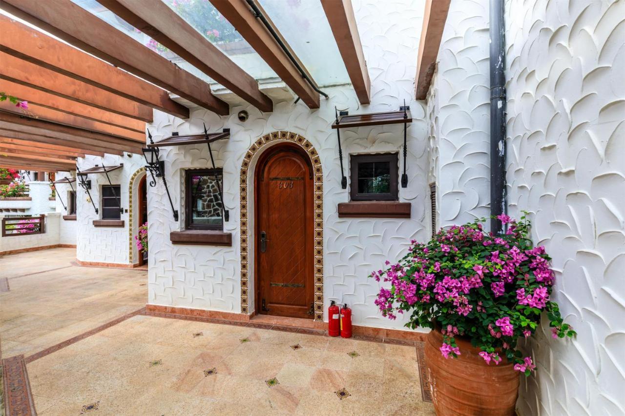 Best Western Premier International Resort Hotel Σανυά Εξωτερικό φωτογραφία